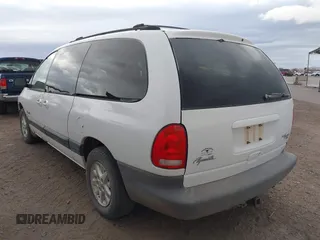 1999 Plymouth Voyager Grand SE z VIN 1P4GP44G5XB637050, wystawiony jako IAAI lot #41702235 z przebiegiem 335 309 mil mil oraz . Historia ofert i sprzedaży dostępna na DreamBid. Obrazek 3.