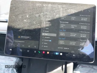 2021 Tesla Model 3 Standard Range Plus z VIN 5YJ3E1EA1MF059829, wystawiony jako IAAI lot #41700782 z przebiegiem 36 813 mil mil oraz . Historia ofert i sprzedaży dostępna na DreamBid. Obrazek 7.