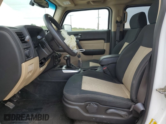 2006 Hummer H3 with VIN 5GTDN136668286254, listed as a Copart auction lot 70252514 with 112,987 mi miles and Salvage Title. Bid and sale history available at carsss.com. Image 7.