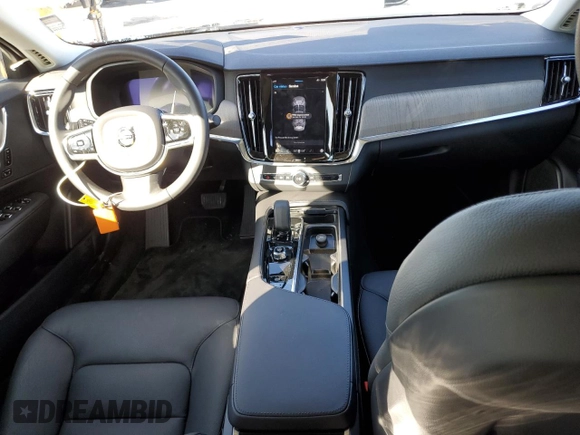 2023 Volvo S90 Plus z VIN LVY062MN0PP351307, wystawiony jako Copart lot #40932624 z przebiegiem 6 018 mil mil oraz . Historia ofert i sprzedaży dostępna na DreamBid. Obrazek 8.