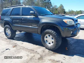 2007 Toyota 4Runner SR5 with VIN JTEZU14RX78091389, listed as a IAAI auction lot 41643929 with 223,051 mi miles. Bid and sale history available at carsss.com. Image 1.