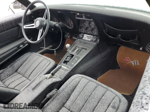 1969 Chevrolet Corvette z VIN 194679S706745, wystawiony jako Copart lot #74731214 z przebiegiem 46 994 mil mil oraz Szkoda całkowita • Salvage title. Historia ofert i sprzedaży dostępna na DreamBid. Obrazek 8.