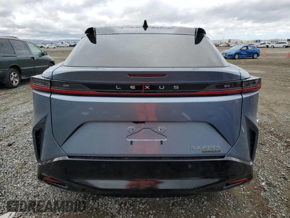2023 Lexus RZ 450e Premium z VIN JTJAAAAB6PA009956, wystawiony jako Copart lot #48707855 z przebiegiem 6736 mil mil oraz Szkody całkowita. Historia ofert i sprzedaży dostępna na DreamBid. Obrazek 6.
