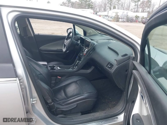 2011 Chevrolet Volt with VIN 1G1RD6E45BU101663, listed as a IAAI auction lot 41799407 with NaN miles. Bid and sale history available at carsss.com. Image 5.