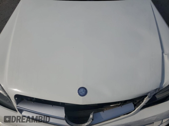 2011 Mercedes-Benz C 300 Sport с VIN WDDGF5EB3BA523150, выставлен на аукционе Copart как лот 58926245 с пробегом 176 112 миль миль и Списание • Salvage title. История ставок и продаж доступна на DreamBid. Изображение 11.
