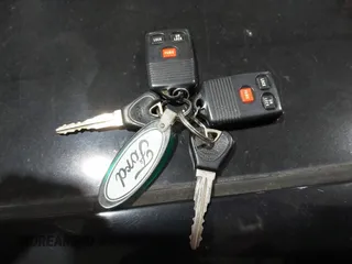 1997 Ford Probe z VIN 1ZVLT20A3V5146926, wystawiony jako IAAI lot #41852687 z przebiegiem 174 450 mil mil oraz . Historia ofert i sprzedaży dostępna na DreamBid. Obrazek 11.
