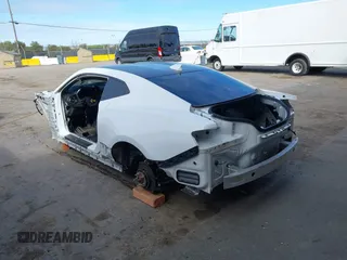 2019 Chevrolet Camaro ZL1 with VIN 1G1FK1R63K0125720, listed as a IAAI auction lot 41725444 with 0 mi miles. Bid and sale history available at carsss.com. Image 3.