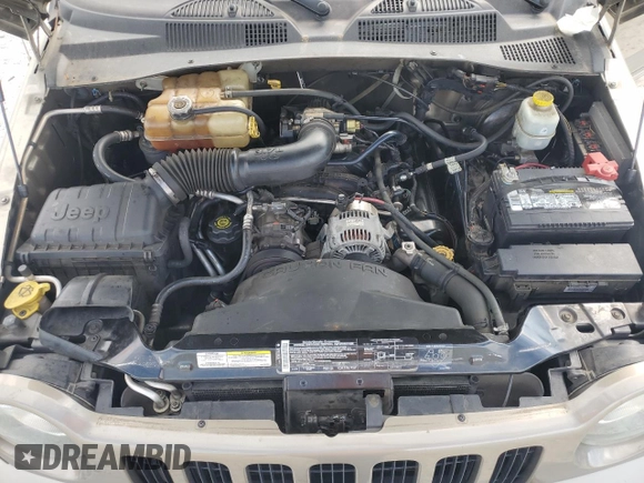 2004 Jeep Liberty Limited with VIN 1J4GK58KX4W115570, listed as a Copart auction lot 64292915 with 106,843 mi miles and Clean title. Bid and sale history available at DreamBid. Image 12.