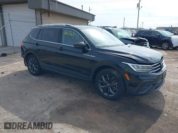 2023 Volkswagen Tiguan SE with VIN 3VVMB7AXXPM003447, listed as a IAAI auction lot 42566061 with 39,185 mi miles and . Bid and sale history available at DreamBid. Image 1.