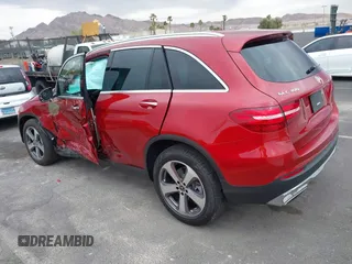 2018 Mercedes-Benz GLC 300 z VIN WDC0G4JB9JV112913, wystawiony jako IAAI lot #41783710 z przebiegiem 21 045 mil mil oraz . Historia ofert i sprzedaży dostępna na DreamBid. Obrazek 3.