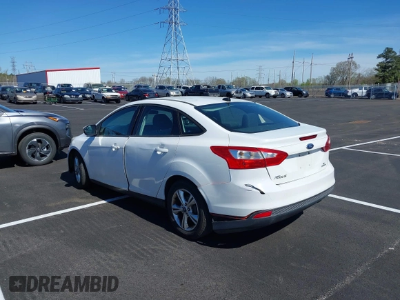 2013 Ford Focus SE with VIN 1FADP3F22DL265312, listed as a IAAI auction lot 41872863 with 217,052 mi miles. Bid and sale history available at carsss.com. Image 3.