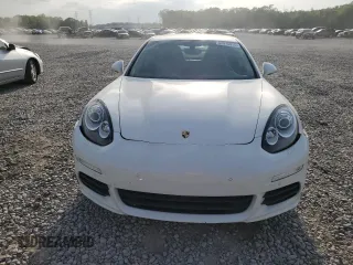 2015 Porsche Panamera 4 with VIN WP0AA2A74FL005704, listed as a Copart auction lot 52975975 with 72,167 mi miles and Salvage Title. Bid and sale history available at DreamBid. Image 5.