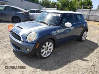2010 MINI Hardtop S with VIN WMWMF7C56ATX44781, listed as a Copart auction lot 61020325 with 95,429 mi miles and Clean title. Bid and sale history available at DreamBid. Image 1.