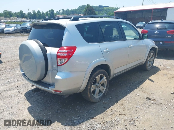 2010 Toyota RAV4 Sport с VIN 2T3RF4DV7AW029334, выставлен на аукционе IAAI как лот 42447558 с пробегом 150 816 миль миль и . История ставок и продаж доступна на DreamBid. Изображение 4.