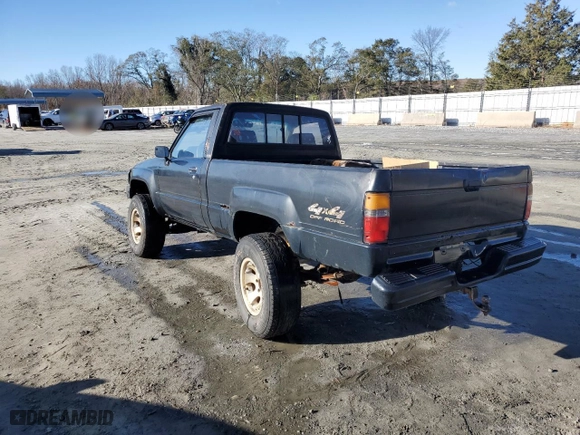1987 Toyota Std Bed Trucks 4WD with VIN JT4RN63R0H0179156, listed as a Copart auction lot 81812754 with NaN miles and Salvage Title. Bid and sale history available at carsss.com. Image 2.