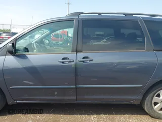 2008 Toyota Sienna with VIN 5TDZK23C98S157909, listed as a IAAI auction lot 42128545 with 168,552 mi miles and . Bid and sale history available at DreamBid. Image 14.