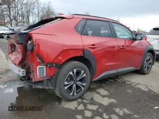 2024 Subaru Solterra Premium с VIN JTMABABAXRA061504, выставлен на аукционе Copart как лот 85550114 с пробегом 9 602 миль миль и Списание • Salvage title. История ставок и продаж доступна на DreamBid. Изображение 3.