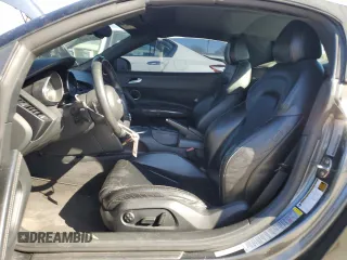 2011 Audi R8 z VIN WUASUAFG9BN002572, wystawiony jako Copart lot #47427785 z przebiegiem 51 113 mil mil oraz Szkoda całkowita • Salvage title. Historia ofert i sprzedaży dostępna na DreamBid. Obrazek 7.