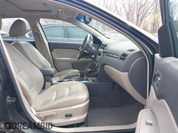 2010 Ford Fusion SEL with VIN 3FAHP0JA3AR178031, listed as a IAAI auction lot 41855366 with 199,186 mi miles. Bid and sale history available at carsss.com. Image 5.