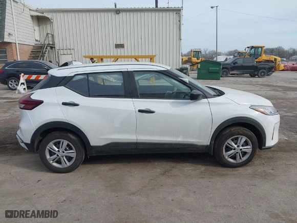 2024 Nissan Kicks S with VIN 3N1CP5BV0RL595059, listed as a IAAI auction lot 41800445 with 590 mi miles. Bid and sale history available at carsss.com. Image 13.