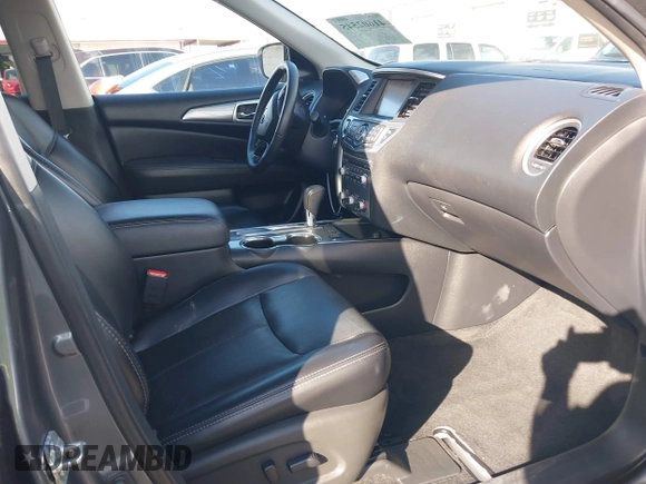 2020 Nissan Pathfinder SL with VIN 5N1DR2CN7LC579593, listed as a IAAI auction lot 41602545 with 62,783 mi miles. Bid and sale history available at carsss.com. Image 5.