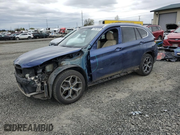 2016 BMW X1 xDrive28i with VIN WBXHT3C33G5E49242, listed as a Copart auction lot 51947625 with 105,538 mi miles and Salvage Title. Bid and sale history available at carsss.com. Image 1.