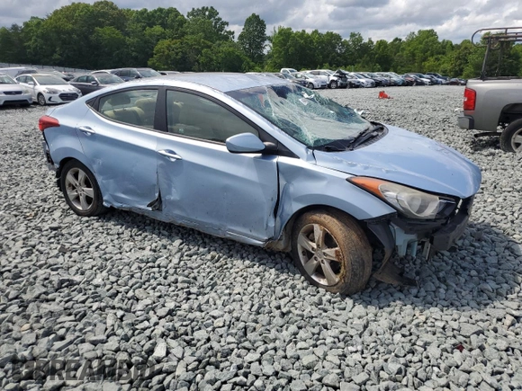 2011 Hyundai Elantra GLS z VIN KMHDH4AE2BU093672, wystawiony jako Copart lot #56977185 z przebiegiem 142 095 mil mil oraz Szkoda całkowita • Salvage title. Historia ofert i sprzedaży dostępna na DreamBid. Obrazek 4.