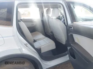 2018 Volkswagen Tiguan SEL with VIN 3VV3B7AX8JM132211, listed as a IAAI auction lot 42516340 with 75,641 mi miles and . Bid and sale history available at DreamBid. Image 8.