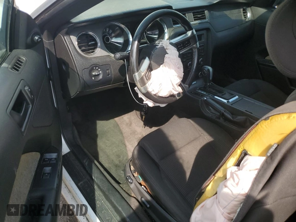 2013 Ford Mustang V6 with VIN 1ZVBP8EM2D5248092, listed as a Copart auction lot 62529765 with 107,771 mi miles and Salvage title. Bid and sale history available at DreamBid. Image 8.