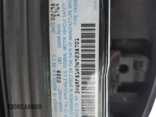 1998 Volkswagen Jetta TDI z VIN 3VWRF81H7WM238701, wystawiony jako Copart lot #44696715 z przebiegiem 281 847 mil mil oraz Czysty tytuł • Clean title. Historia ofert i sprzedaży dostępna na DreamBid. Obrazek 14.