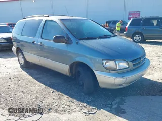2000 Toyota Sienna LE z VIN 4T3ZF13C8YU306291, wystawiony jako IAAI lot #42111854 z przebiegiem 336 026 mil mil oraz . Historia ofert i sprzedaży dostępna na DreamBid. Obrazek 1.