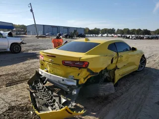 2018 Chevrolet Camaro 1LT with VIN 1G1FB1RS3J0115717, listed as a Copart auction lot 62285642 with 56,485 mi miles. Bid and sale history available at carsss.com. Image 4.