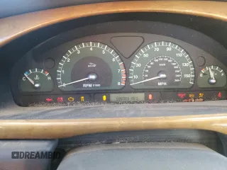 2003 Jaguar S-Type z VIN SAJEA01U03HM57757, wystawiony jako Copart lot #73440434 z przebiegiem 188 389 mil mil oraz Szkoda całkowita • Salvage title. Historia ofert i sprzedaży dostępna na DreamBid. Obrazek 9.