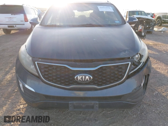 2013 Kia Sportage SX with VIN KNDPCCA60D7447693, listed as a IAAI auction lot 42025038 with Not Provided miles and . Bid and sale history available at carsss.com. Image 12.