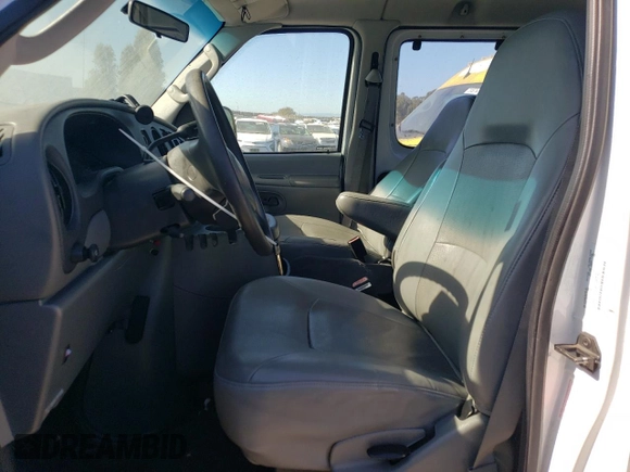 2004 Ford Econoline Passenger XL with VIN 1FMRE11W84HA50164, listed as a Copart auction lot 73438464 with 148,916 mi miles and Clean Title. Bid and sale history available at DreamBid. Image 7.