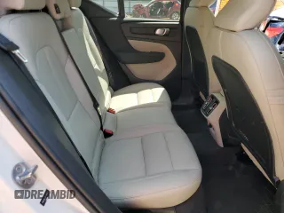 2024 Volvo XC40 Ultimate Dark Theme z VIN YV4L12UM7R2314522, wystawiony jako Copart lot #54007415 z przebiegiem 2 865 mil mil oraz Szkoda całkowita • Salvage title. Historia ofert i sprzedaży dostępna na DreamBid. Obrazek 11.