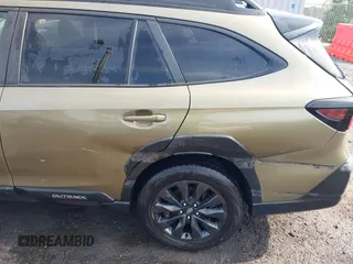 2025 Subaru Outback Onyx с VIN 4S4BTALC7S3125022, выставлен на аукционе IAAI как лот 42033771 с пробегом 27 062 миль миль и . История ставок и продаж доступна на DreamBid. Изображение 18.