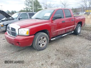 2006 Dodge Dakota SLT with VIN 1D7HE48J06S558586, listed as a IAAI auction lot 41591673 with 252,722 mi miles. Bid and sale history available at carsss.com. Image 2.