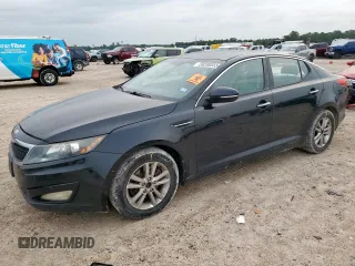 2013 Kia Optima LX z VIN 5XXGM4A72DG237597, wystawiony jako Copart lot #59280855 z przebiegiem 202 355 mil mil oraz Szkoda całkowita • Salvage title. Historia ofert i sprzedaży dostępna na DreamBid. Obrazek 1.