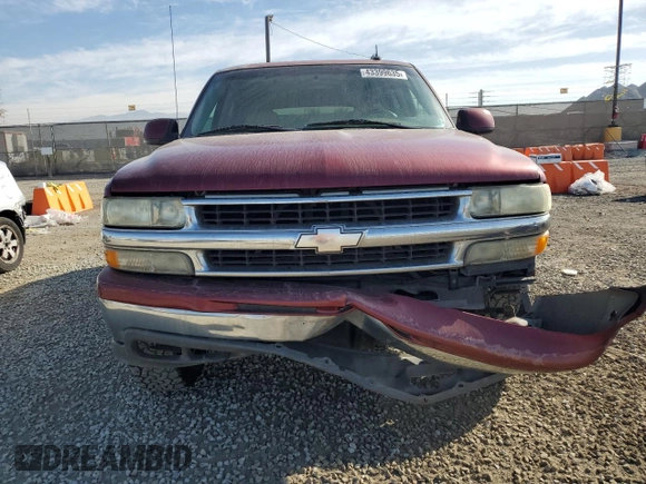 2002 Chevrolet Tahoe Z71 with VIN 1GNEK13T82R319518, listed as a Copart auction lot 43399635 with 249,488 mi miles and Salvage Title. Bid and sale history available at carsss.com. Image 5.