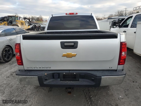 2013 Chevrolet Silverado 1500 LT with VIN 3GCPKSE75DG232945, listed as a Copart auction lot 85900094 with 141,671 mi miles and Salvage Title. Bid and sale history available at carsss.com. Image 6.