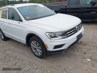 2019 Volkswagen Tiguan SE with VIN 3VV2B7AX5KM049686, listed as a IAAI auction lot 40280519 with 46,114 mi miles. Bid and sale history available at carsss.com. Image 1.