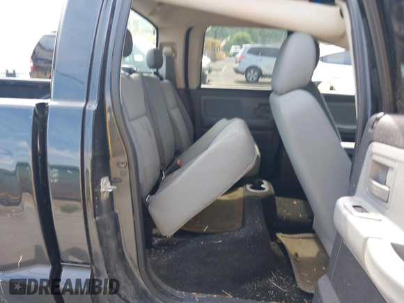 2011 Ram Dakota Bighorn/Lonestar with VIN 1D7RW3GK0BS559706, listed as a IAAI auction lot 39803105 with 90,663 mi miles. Bid and sale history available at carsss.com. Image 8.