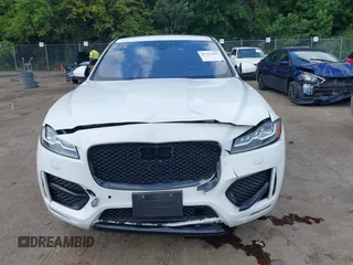 2017 Jaguar F-Pace 35t R-Sport с VIN SADCL2BV5HA064702, выставлен на аукционе IAAI как лот 42711257 с пробегом 99 586 миль миль и . История ставок и продаж доступна на DreamBid. Изображение 12.
