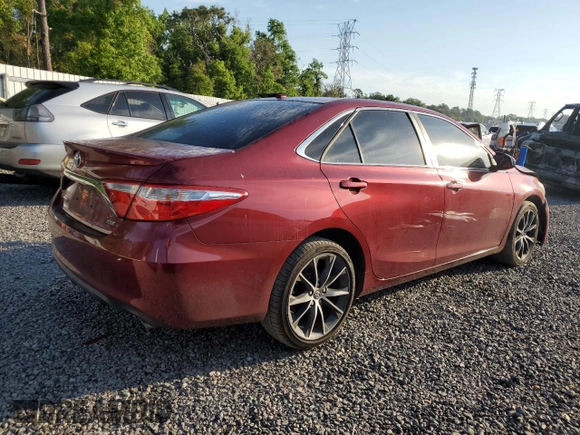 2017 Toyota Camry XLE with VIN 4T1BF1FK5HU674618, listed as a Copart auction lot 50835095 with 112,347 mi miles and Salvage Title. Bid and sale history available at carsss.com. Image 3.
