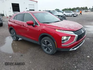 2025 Mitsubishi Eclipse Cross SE z VIN JA4ATWAA4SZ009699, wystawiony jako IAAI lot #42178059 z przebiegiem 3 780 mil mil oraz . Historia ofert i sprzedaży dostępna na DreamBid. Obrazek 1.