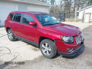 2016 Jeep Compass Latitude with VIN 1C4NJDEB1GD769064, listed as a IAAI auction lot 41694843 with 69,546 mi miles. Bid and sale history available at carsss.com. Image 1.