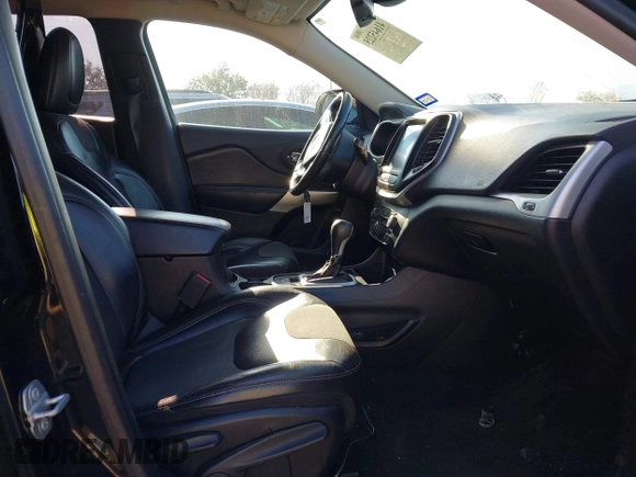2018 Jeep Cherokee Latitude Plus with VIN 1C4PJLLB1JD513441, listed as a IAAI auction lot 41645225 with 123,986 mi miles and . Bid and sale history available at DreamBid. Image 5.