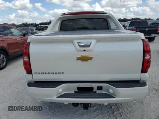 2013 Chevrolet Avalanche LTZ with VIN 3GNTKGE78DG305390, listed as a Copart auction lot 77601504 with 0 mi miles and Non Repairable. Bid and sale history available at carsss.com. Image 6.