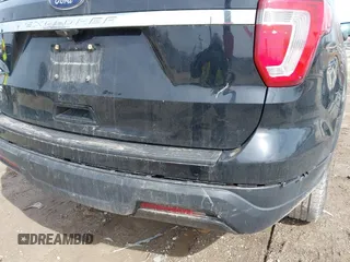 2018 Ford Explorer z VIN 1FM5K7B89JGA96212, wystawiony jako IAAI lot #41849563 z przebiegiem 122 969 mil mil oraz . Historia ofert i sprzedaży dostępna na DreamBid. Obrazek 20.
